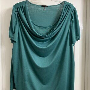 Daisy Fuentes Women's Green Scoop Neck Blouse, Size 3X